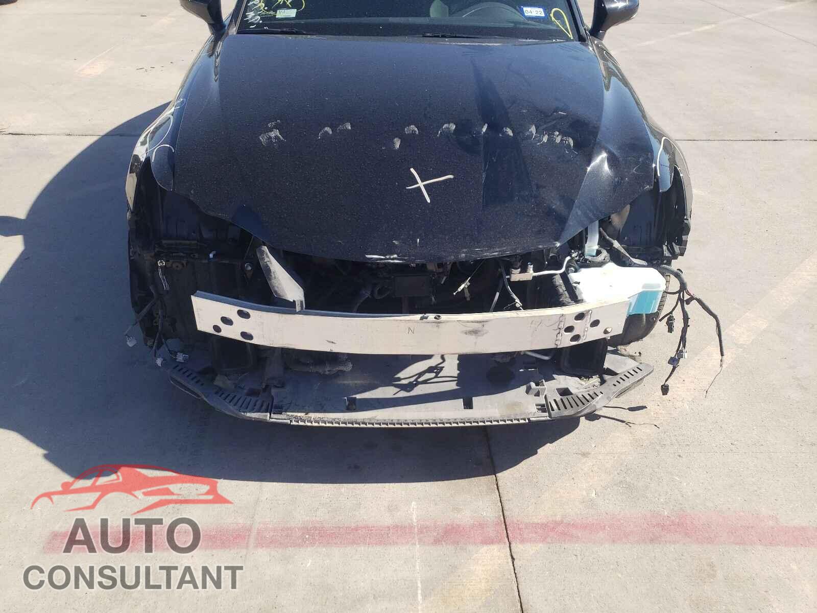 LEXUS IS 2016 - JTHBA1D29G5031377