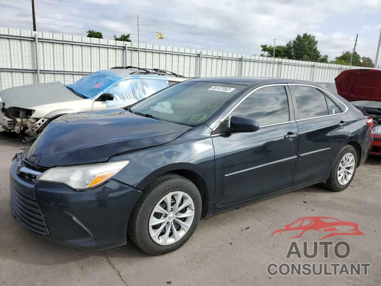 TOYOTA CAMRY 2016 - 4T4BF1FK1GR555095
