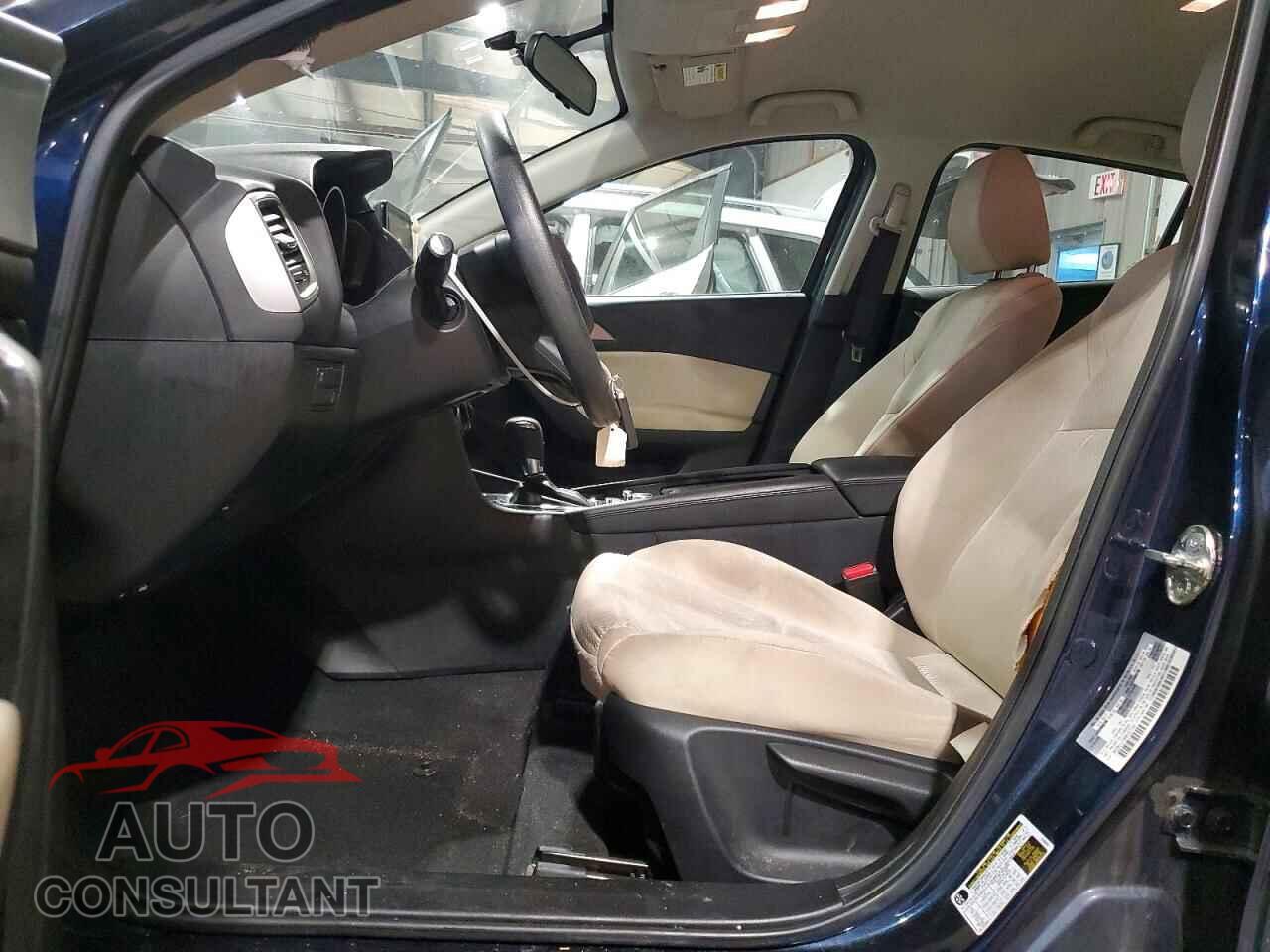 MAZDA 3 2017 - 3MZBN1U79HM157748