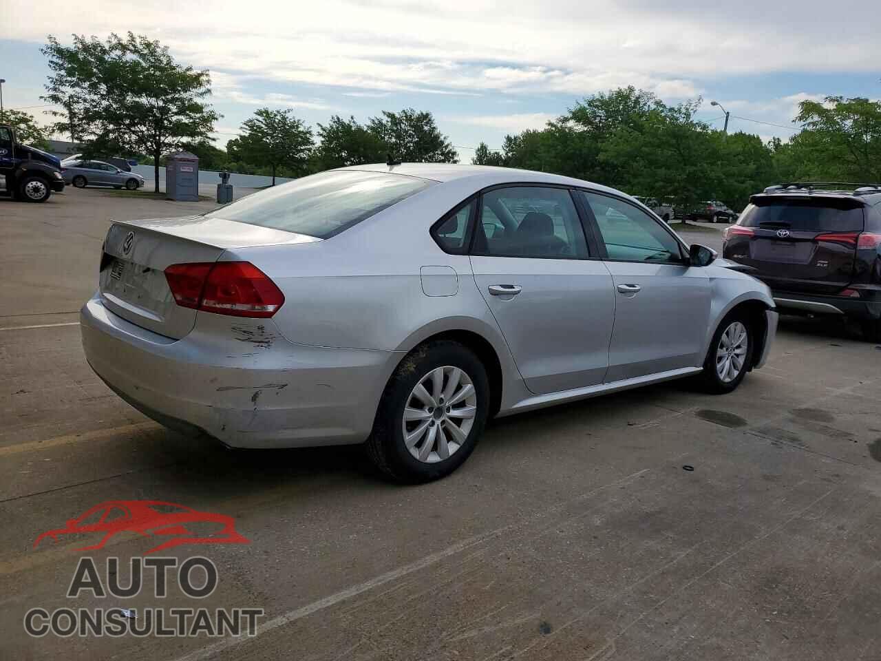 VOLKSWAGEN PASSAT 2013 - 1VWAH7A36DC059151
