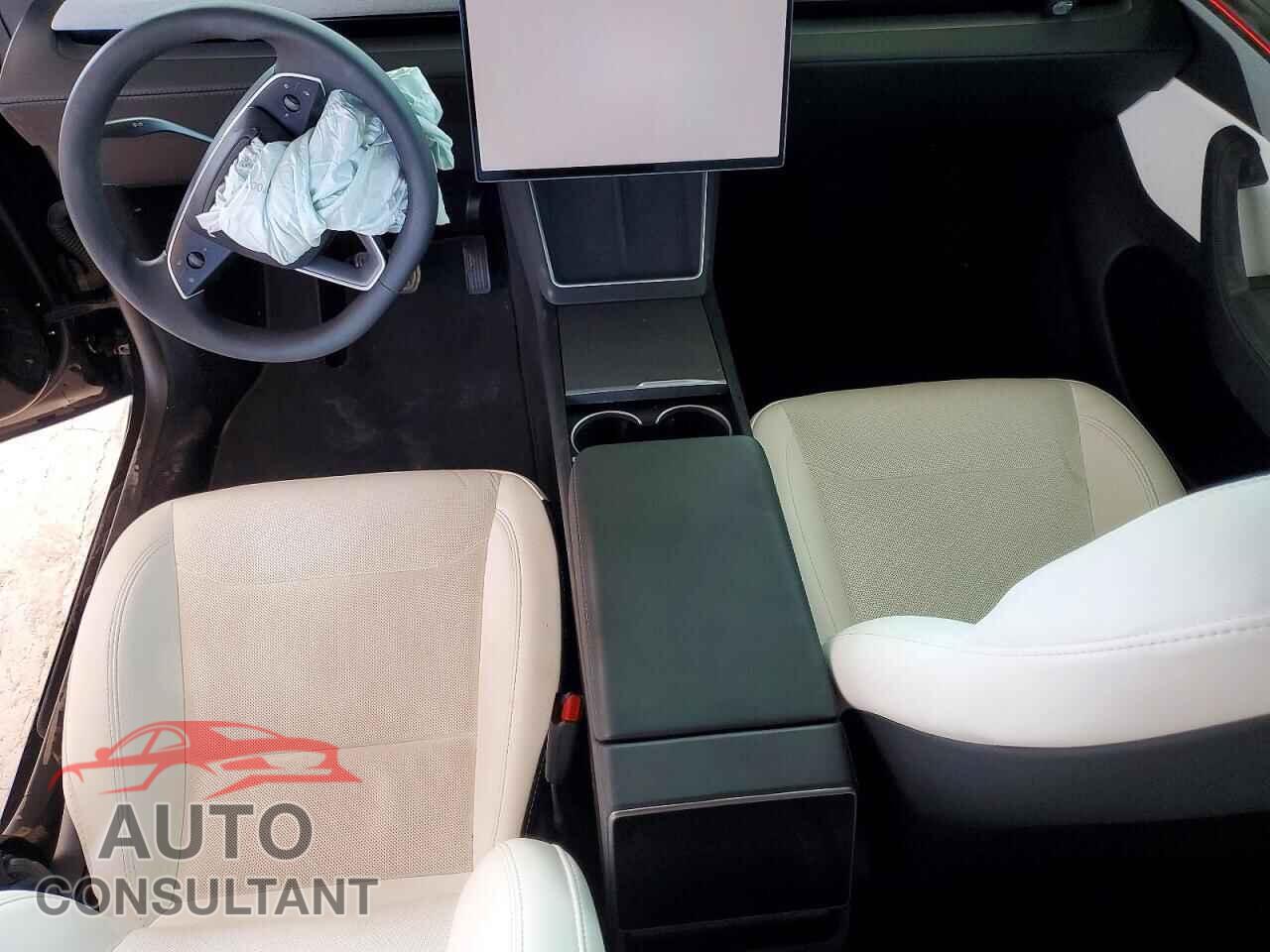 TESLA MODEL Y 2026 - 7SAYGDEDXTF609719