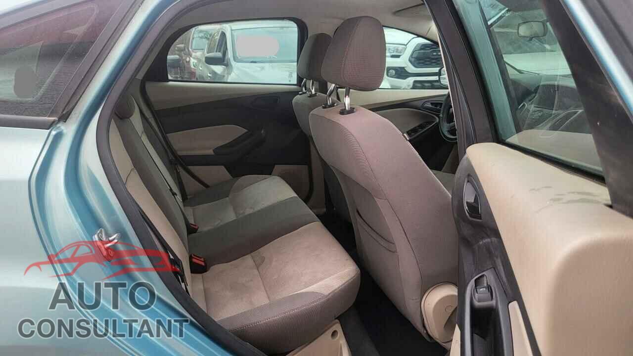 FORD FOCUS 2012 - 1FAHP3F22CL279808