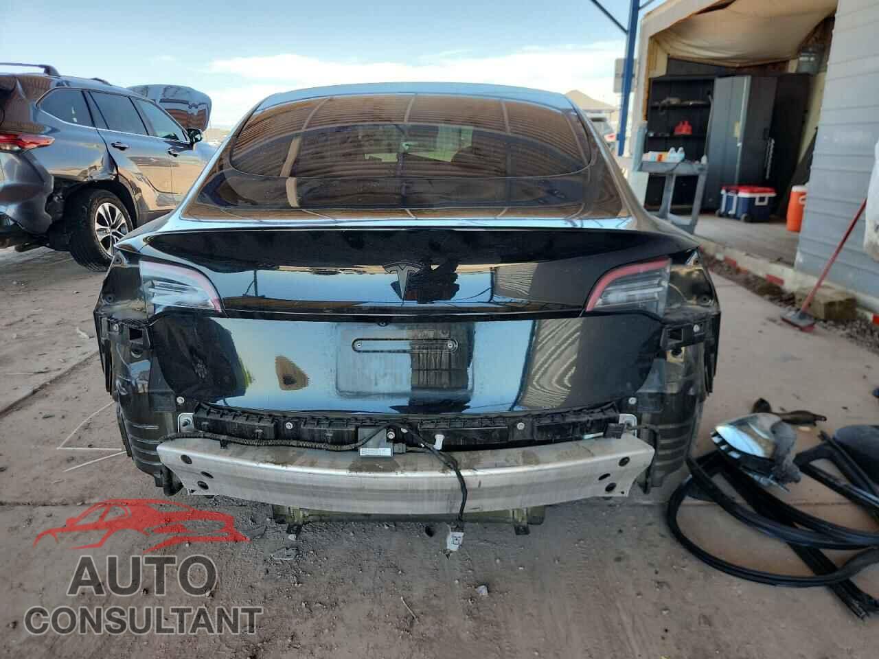 TESLA MODEL 3 2019 - 5YJ3E1EA2KF306739