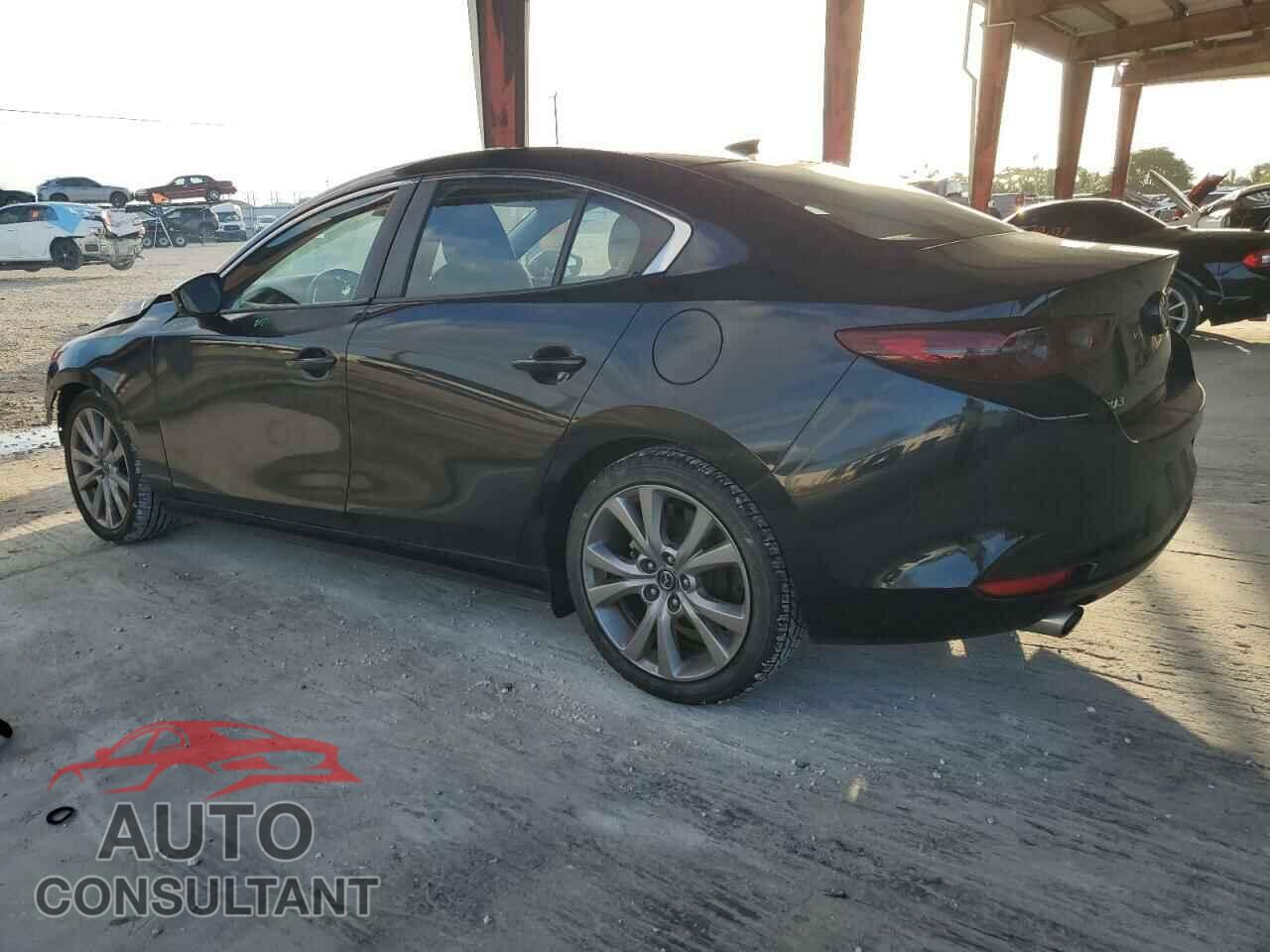 MAZDA 3 2019 - JM1BPACL0K1108700