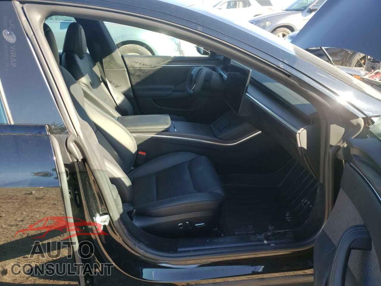 TESLA MODEL S 2022 - 5YJSA1E52NF477036