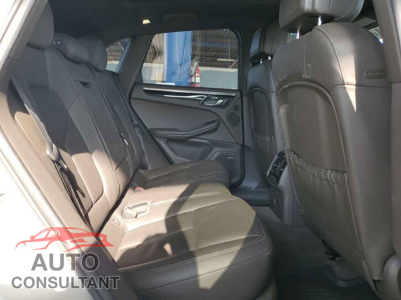 PORSCHE MACAN 2017 - WP1AA2A50HLB04746
