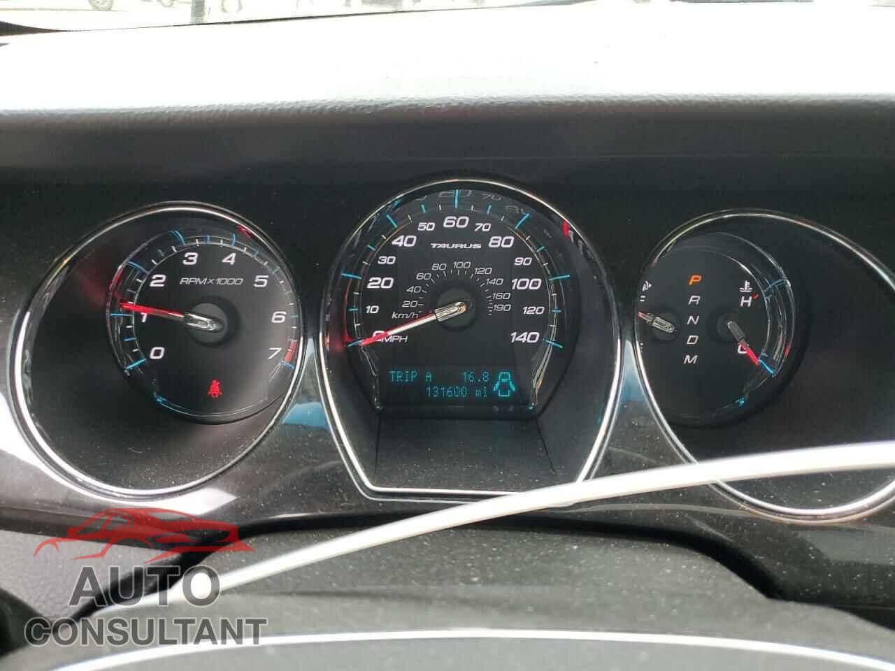 FORD TAURUS 2011 - 1FAHP2FW4BG139747