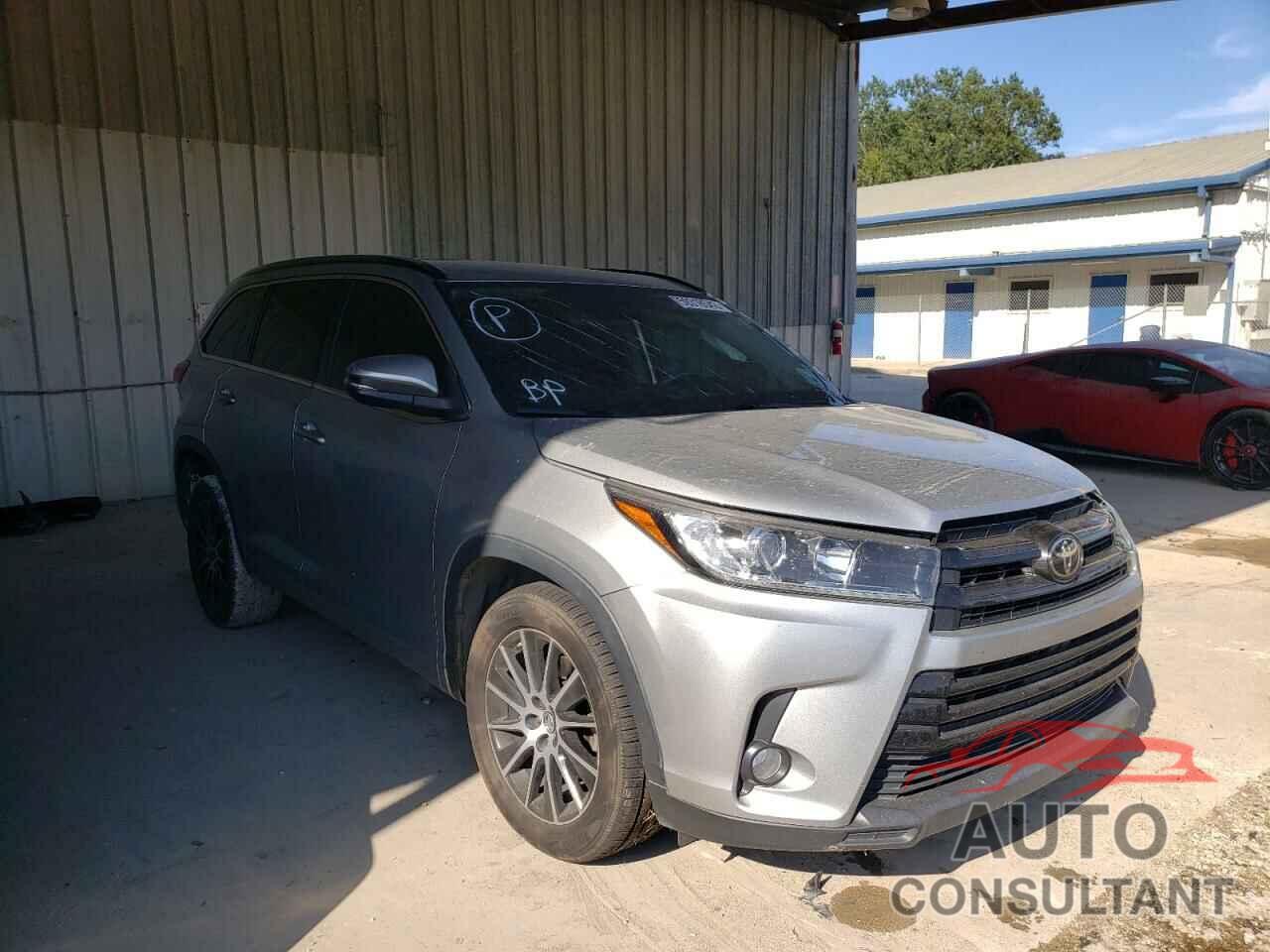 TOYOTA HIGHLANDER 2017 - 5TDKZRFH5HS511986