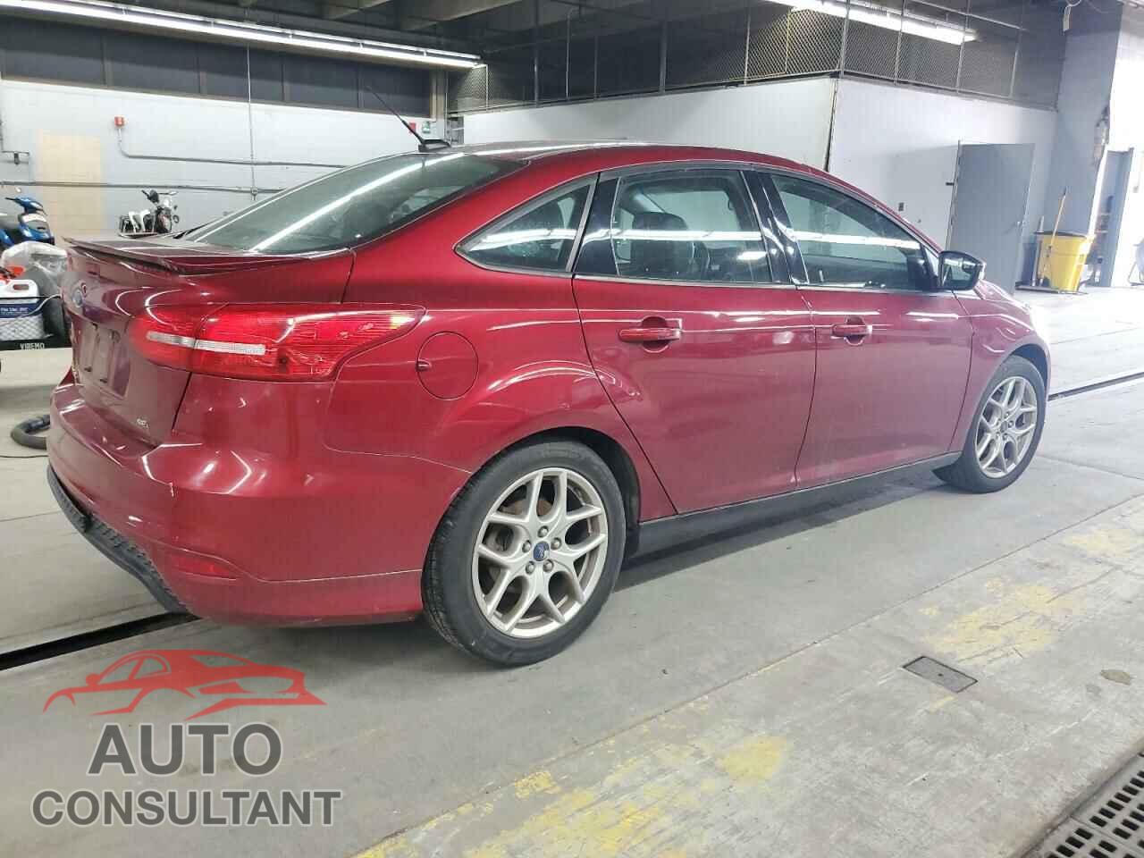 FORD FOCUS 2015 - 1FADP3F22FL338195