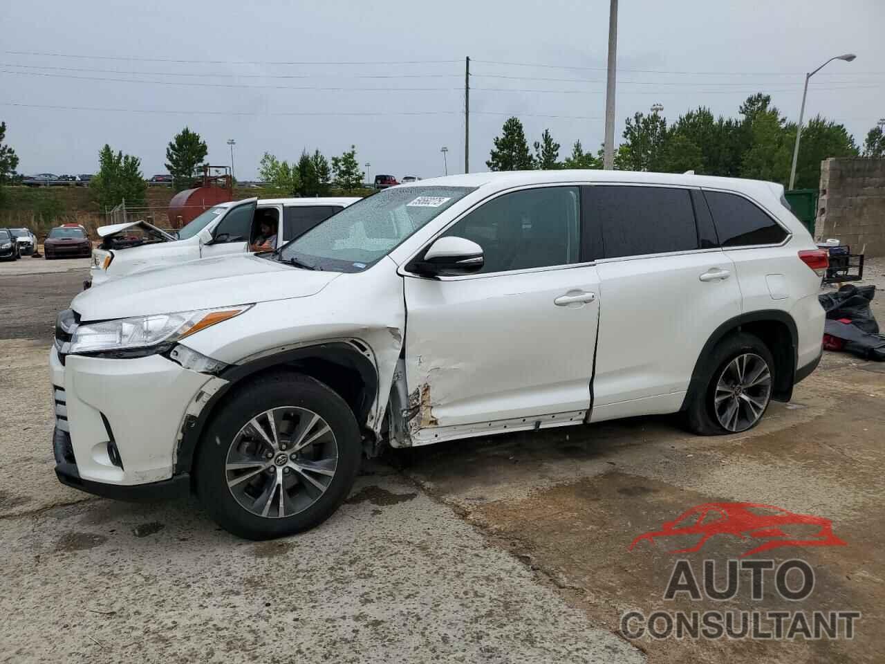 TOYOTA HIGHLANDER 2017 - 5TDBZRFH8HS371531