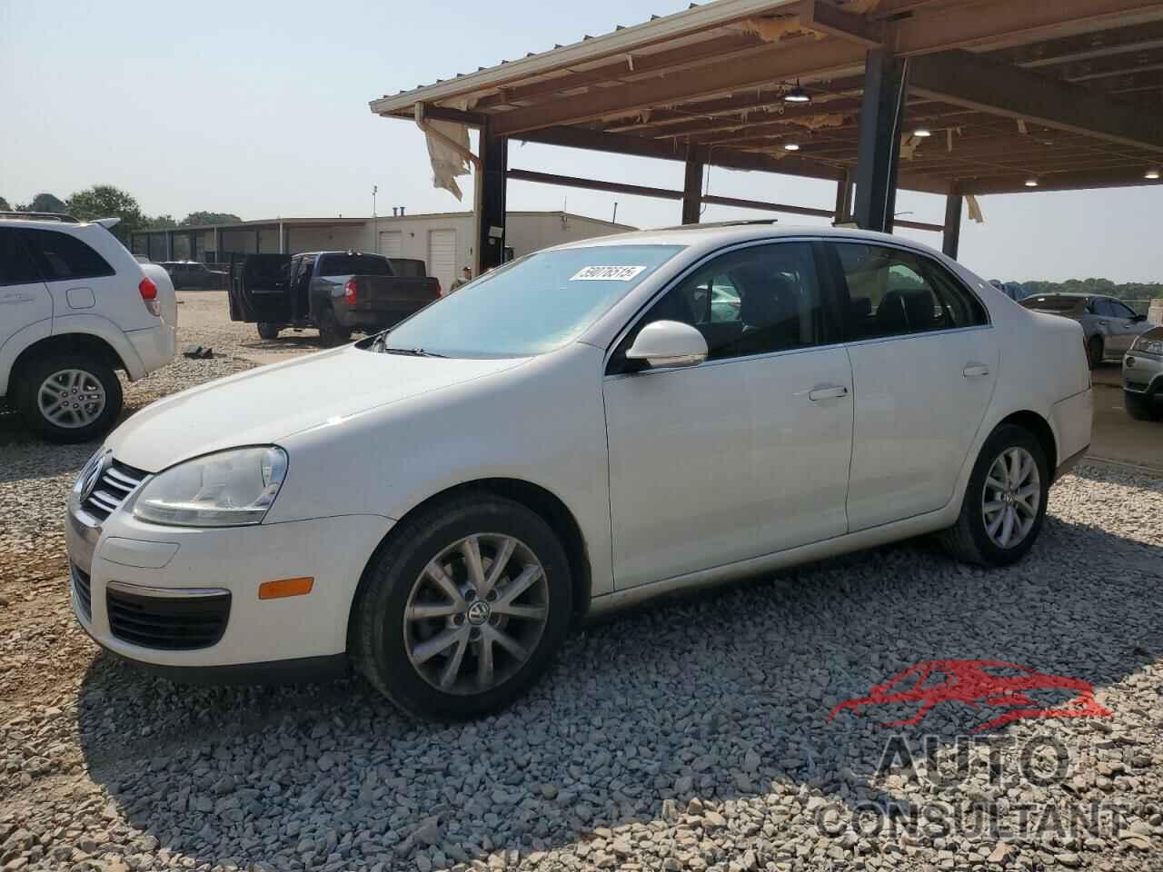 VOLKSWAGEN JETTA 2010 - 3VWRX7AJ0AM047012