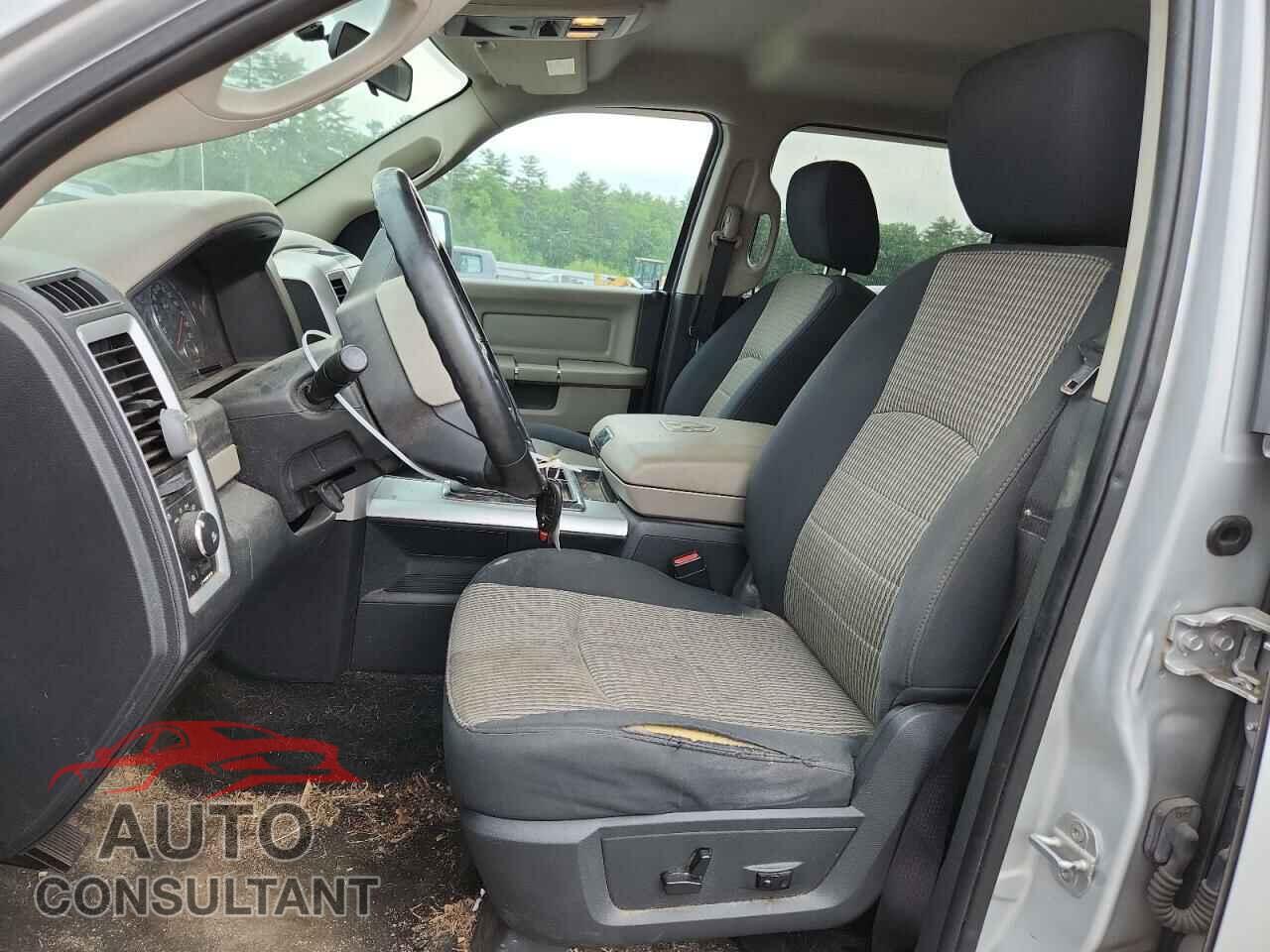 DODGE RAM 1500 2012 - 1C6RD7LT7CS160970