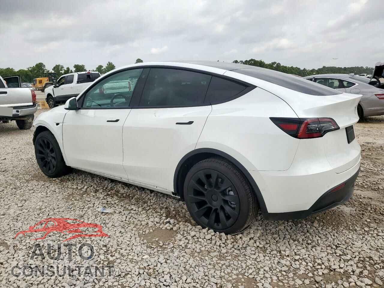 TESLA MODEL Y 2022 - 7SAYGDEE2NF330311