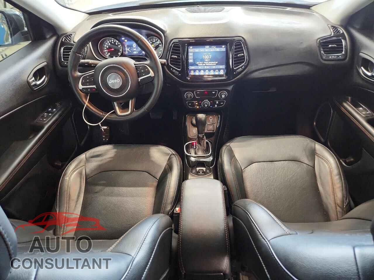 JEEP COMPASS 2019 - 3C4NJDCB2KT766518