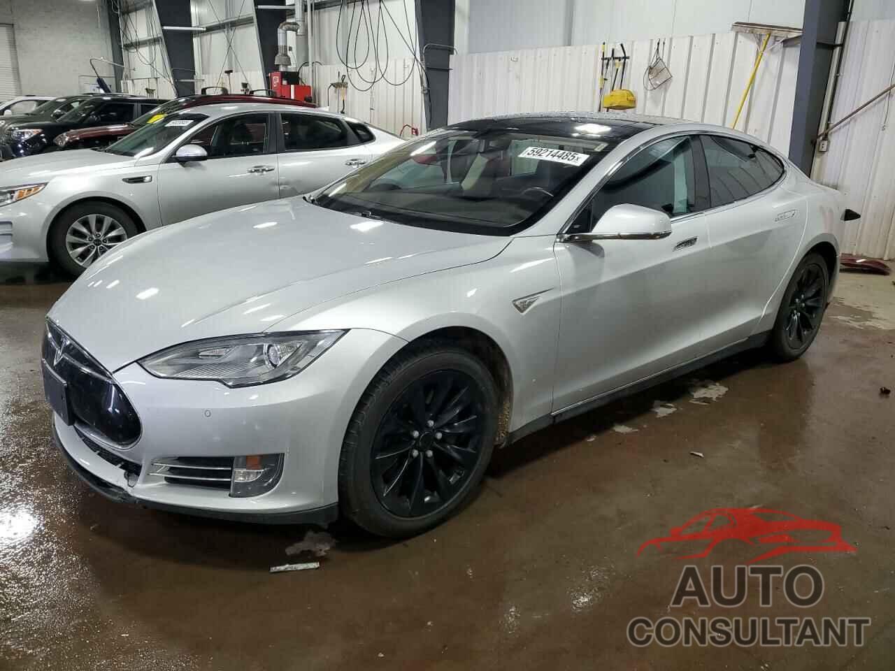 TESLA MODEL S 2014 - 5YJSA1H15EFP51239