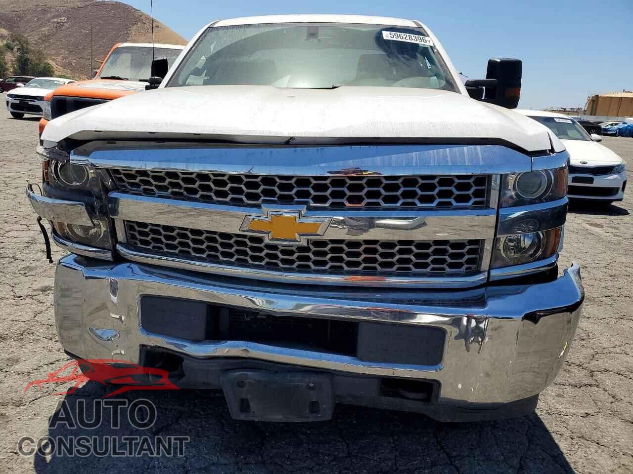 CHEVROLET SILVERADO 2019 - 2GC2CREG0K1230607