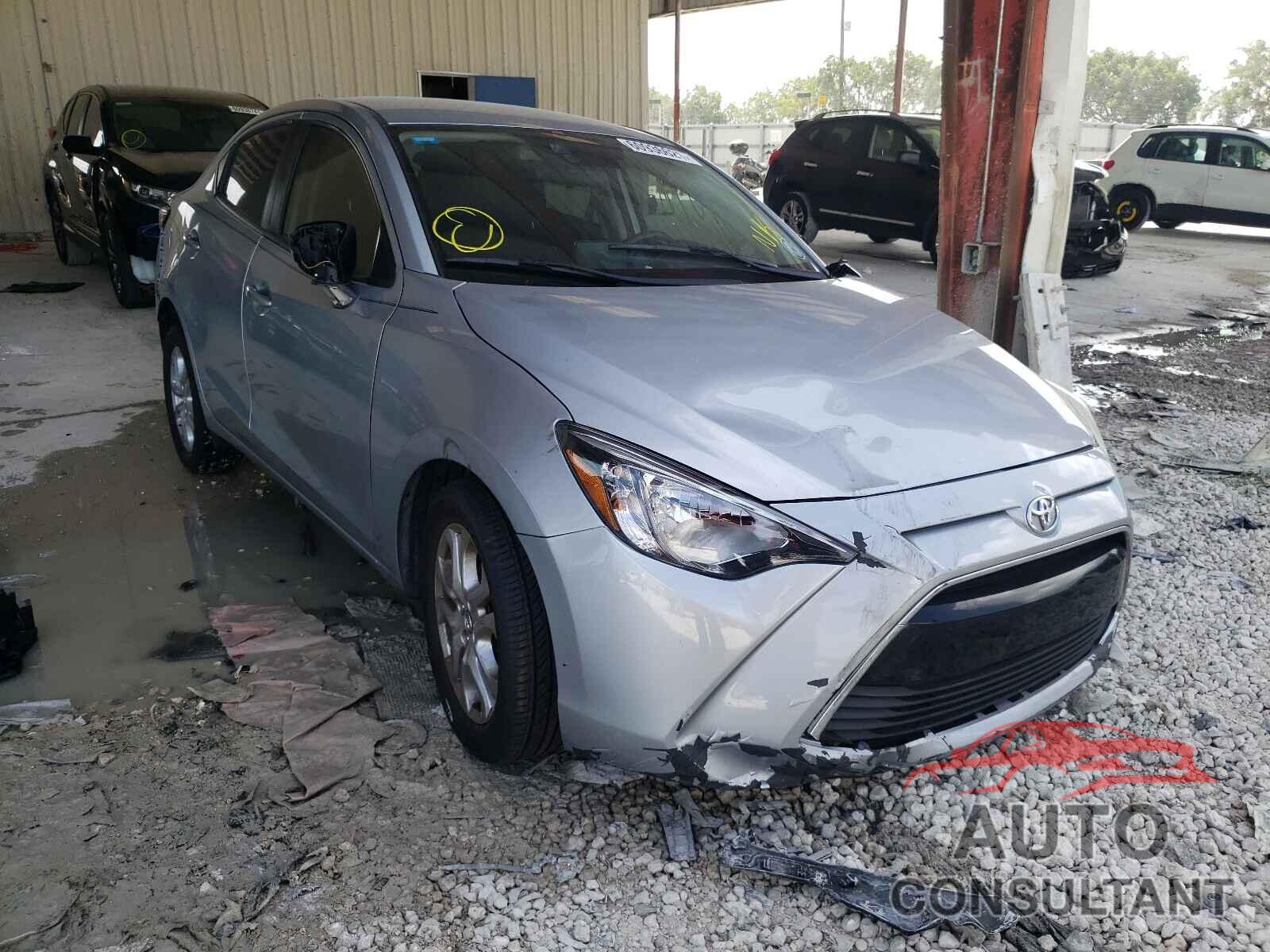TOYOTA YARIS 2017 - 3MYDLBYVXHY169322