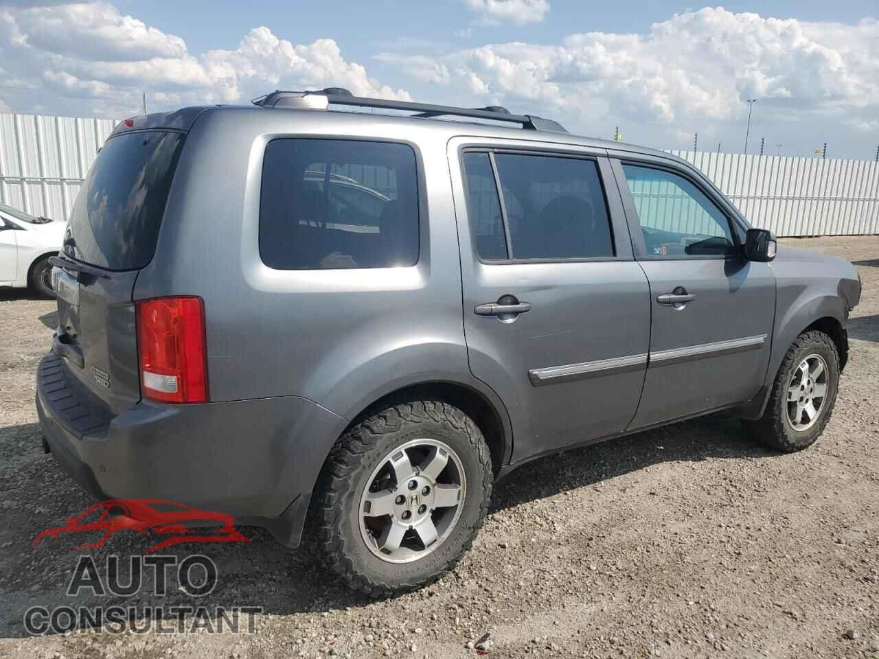 HONDA PILOT 2011 - 5FNYF4H90BB504967