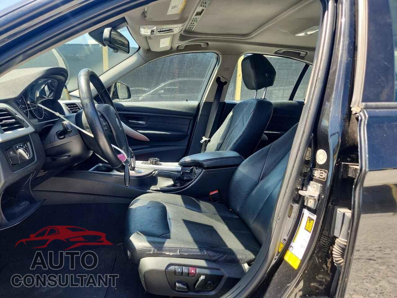 BMW 3 SERIES 2013 - WBA3A5C52DF601280