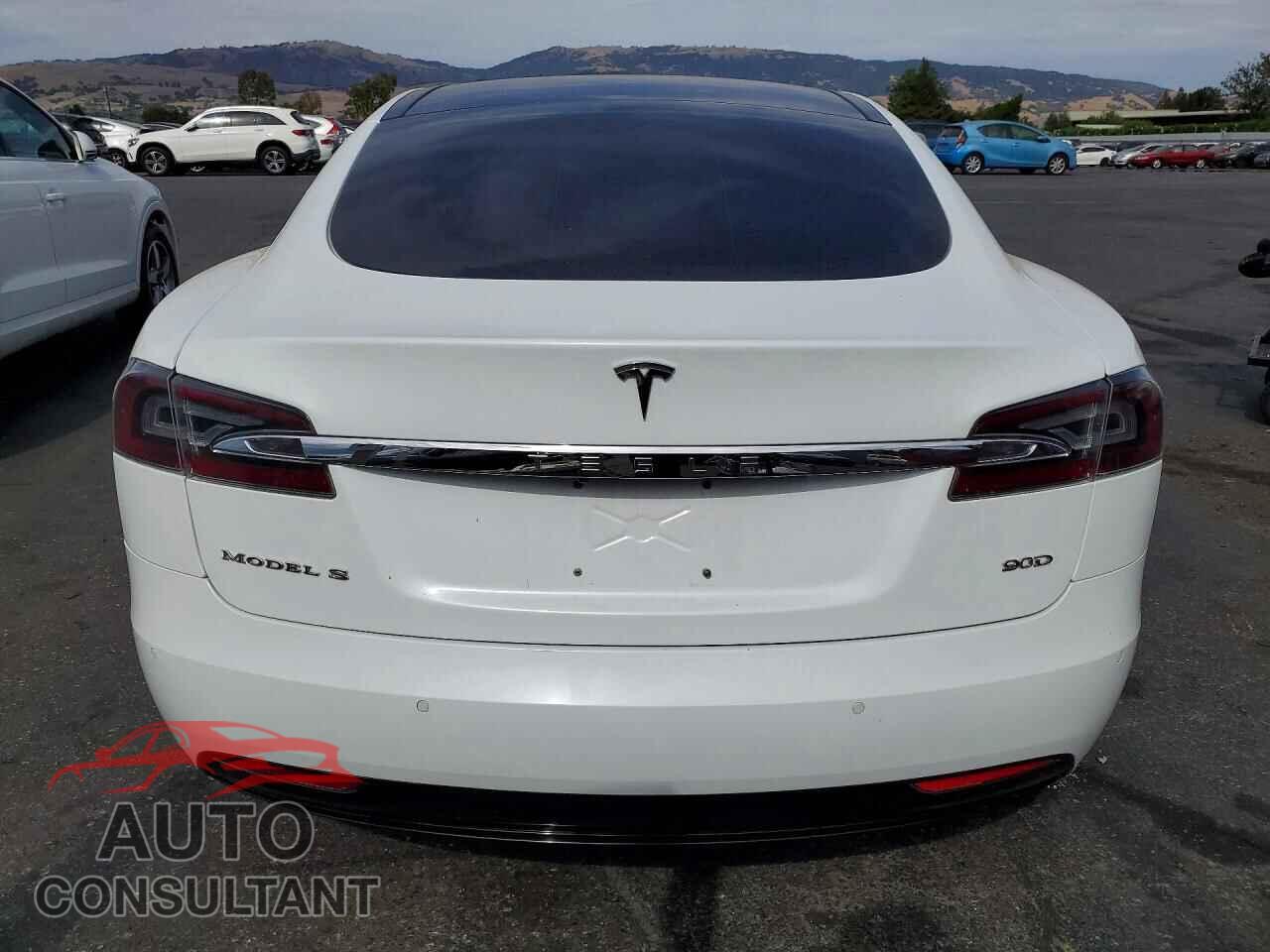 TESLA MODEL S 2016 - 5YJSA1E2XGF162459