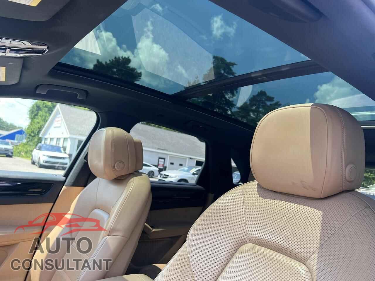 PORSCHE CAYENNE 2020 - WP1AA2AY3LDA00801