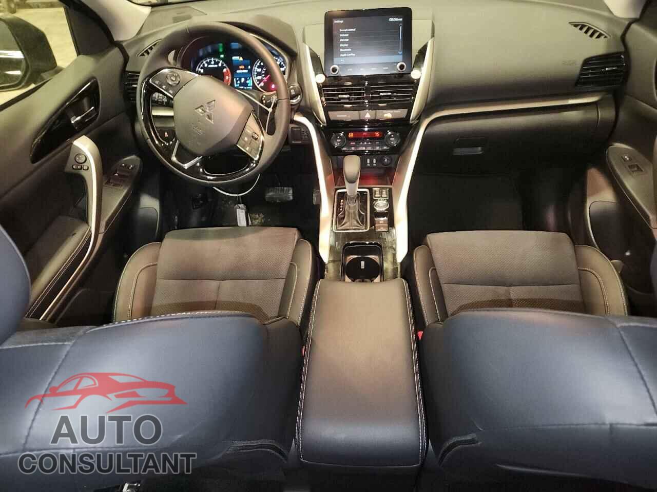 MITSUBISHI ECLIPSE 2025 - JA4ATWAA5SZ011252