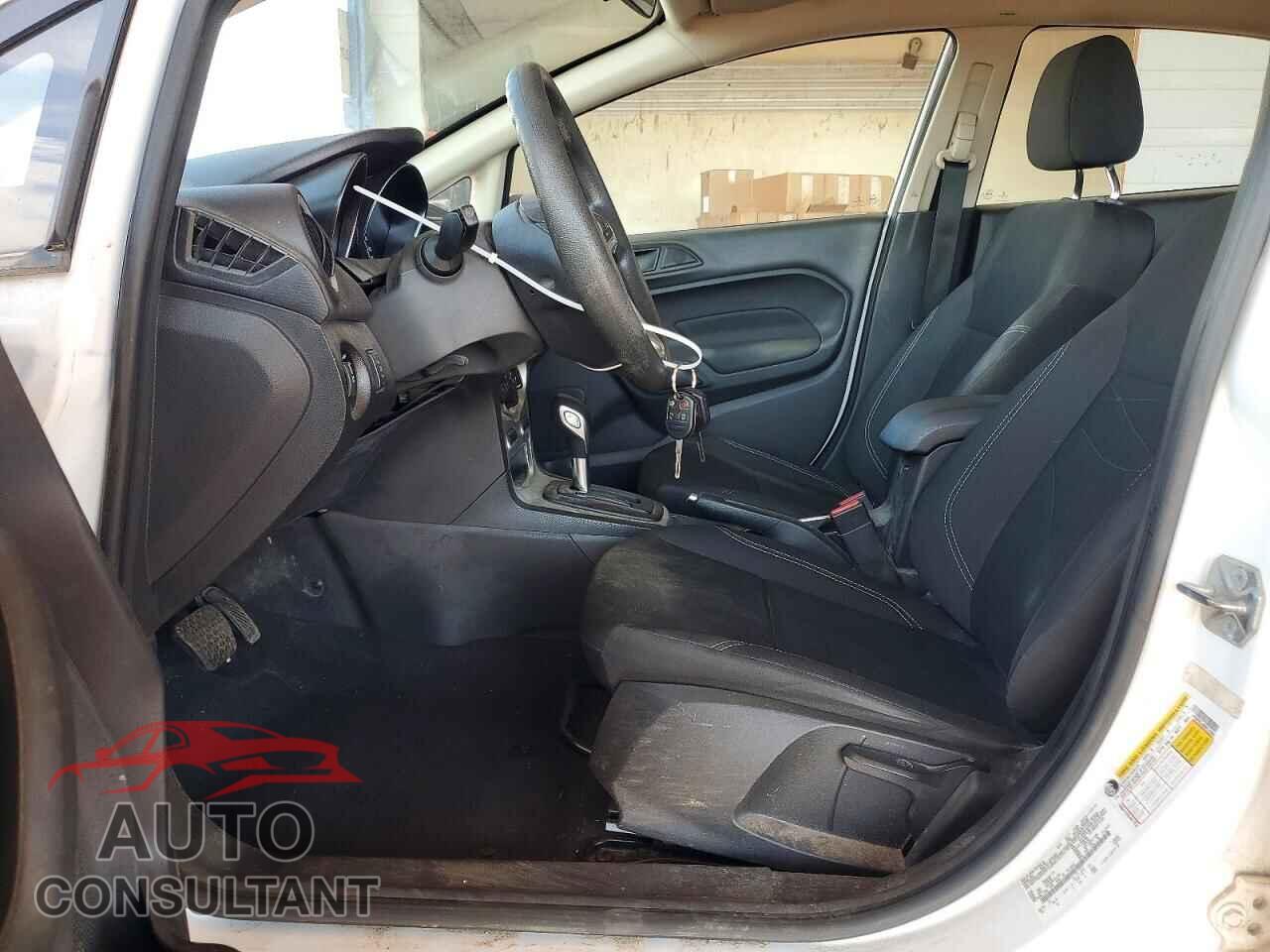 FORD FIESTA 2017 - 3FADP4EJ0HM137900
