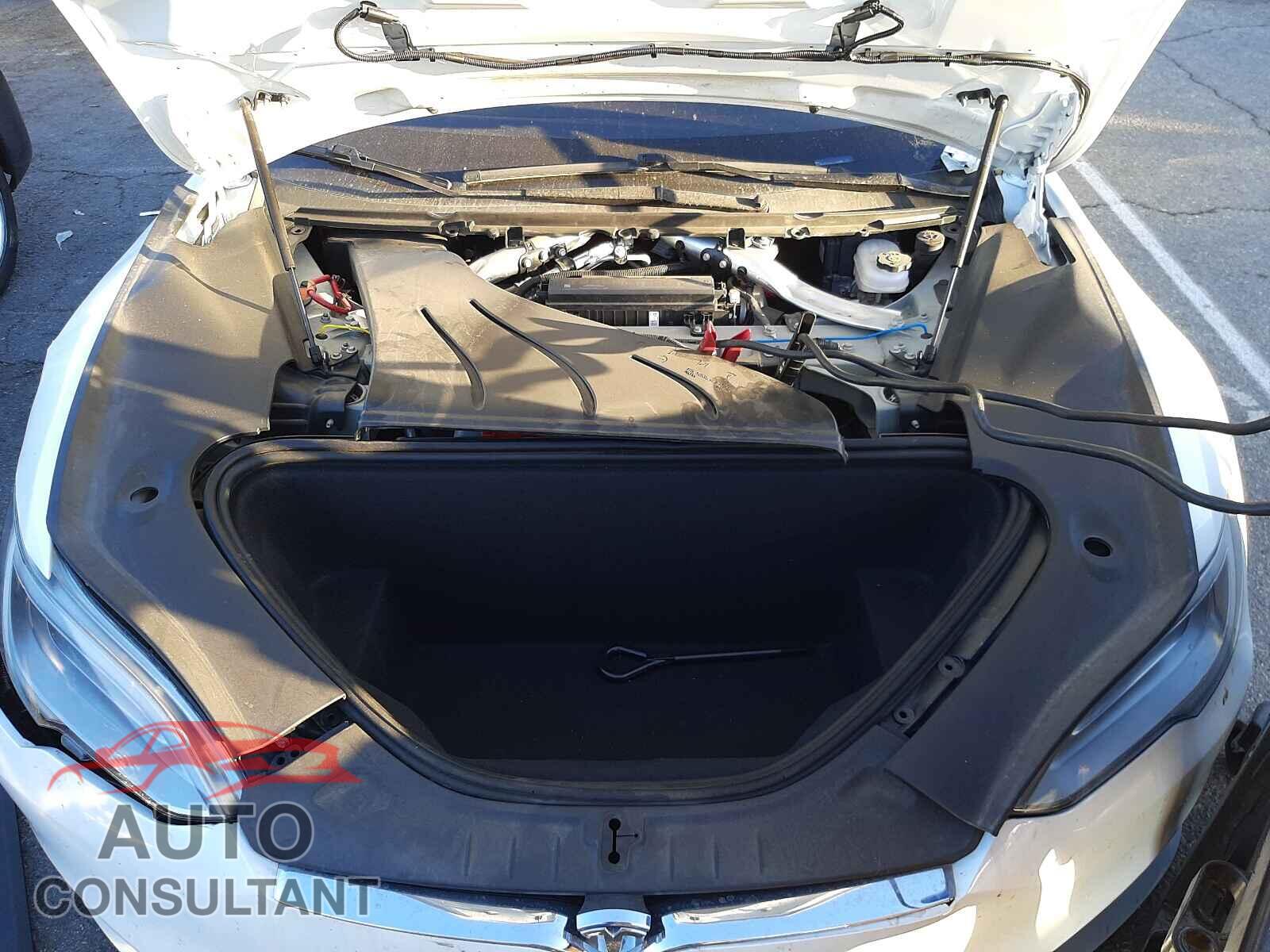 TESLA MODEL S 2020 - 5YJSA1E24LF402261