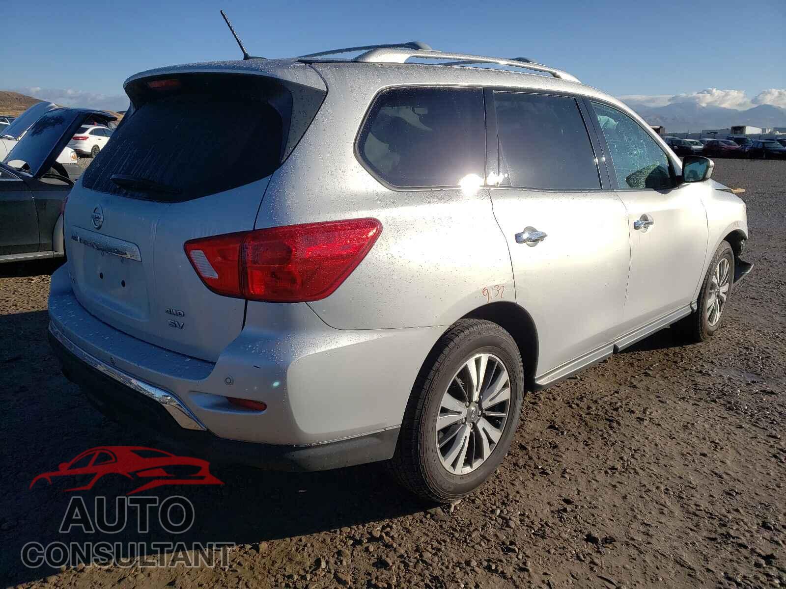 NISSAN PATHFINDER 2017 - 5N1DR2MM9HC647776