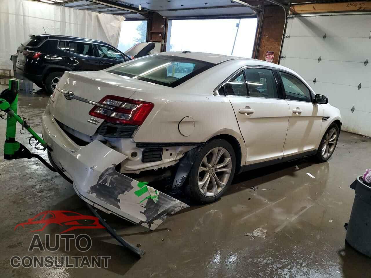 FORD TAURUS 2013 - 1FAHP2E85DG216292