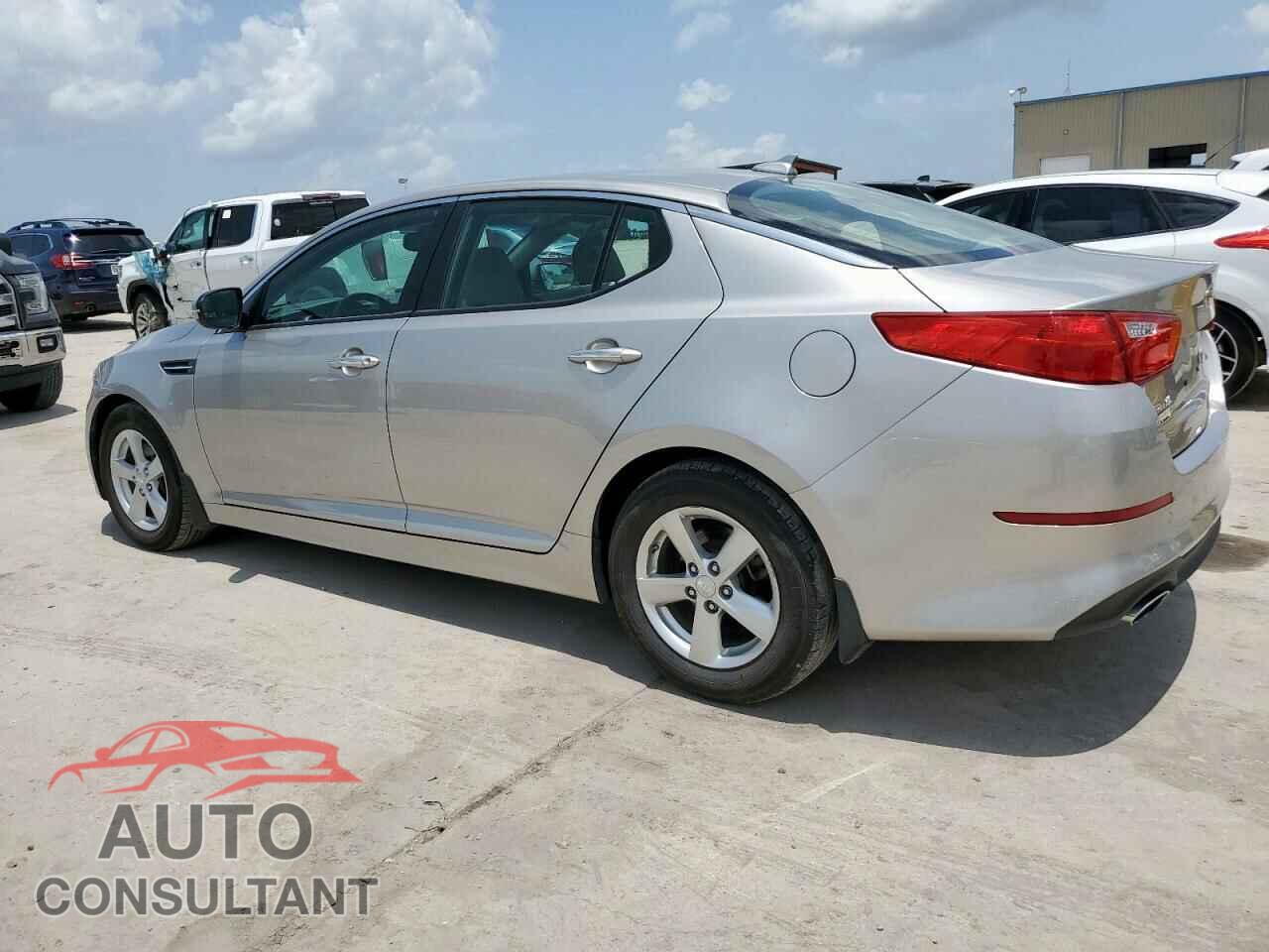 KIA OPTIMA 2015 - KNAGM4A73F5557452