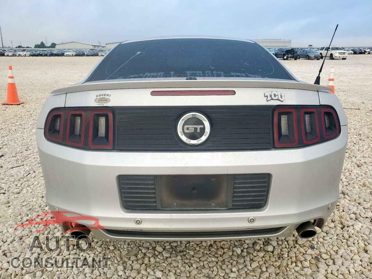 FORD MUSTANG 2013 - 1ZVBP8CF2D5215937
