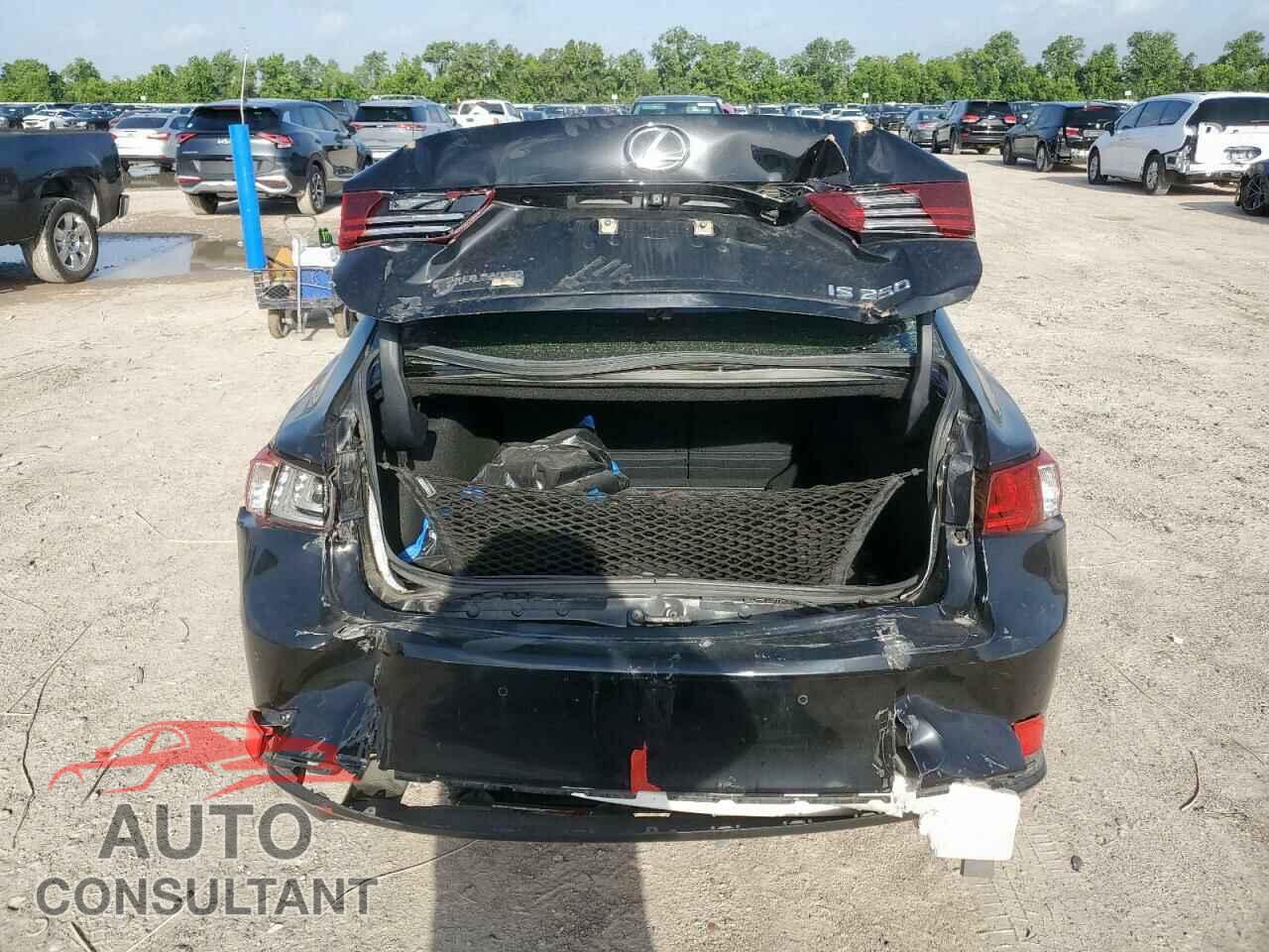 LEXUS IS 2014 - JTHBF1D21E5033364