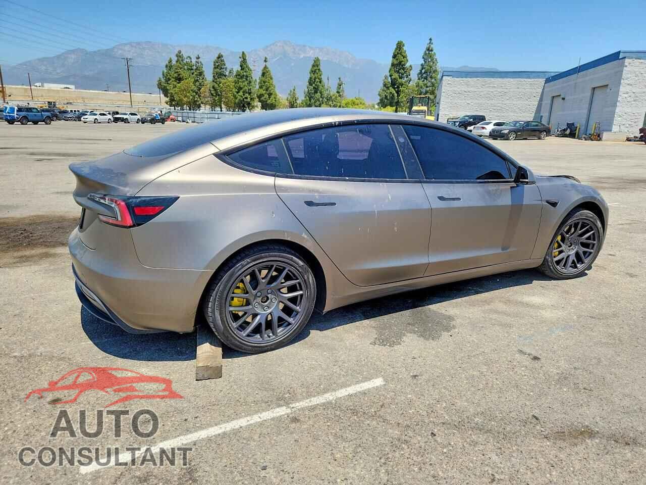 TESLA MODEL 3 2024 - 5YJ3E1EB0RF792809