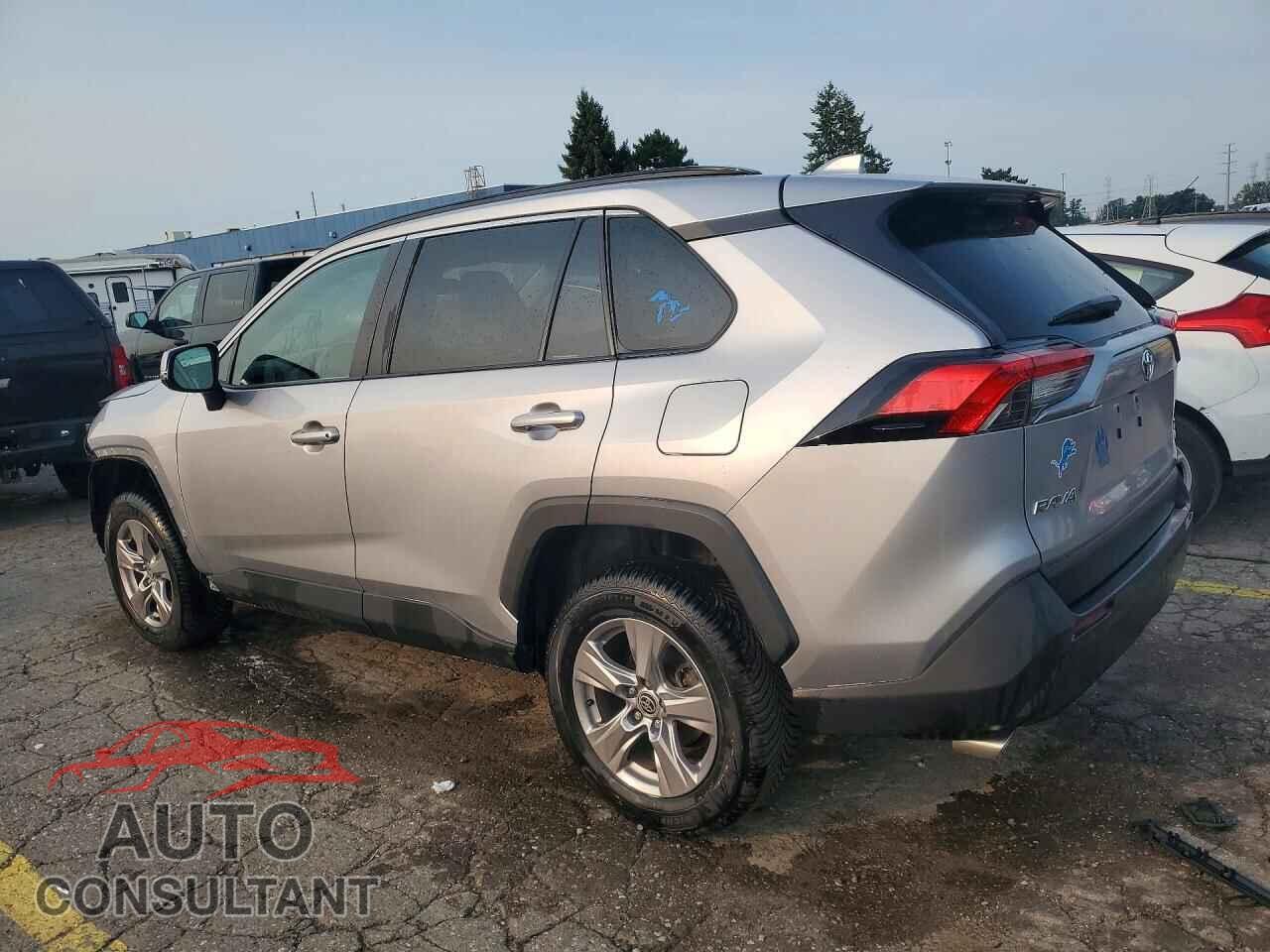 TOYOTA RAV4 2023 - 2T3P1RFVXPC357194