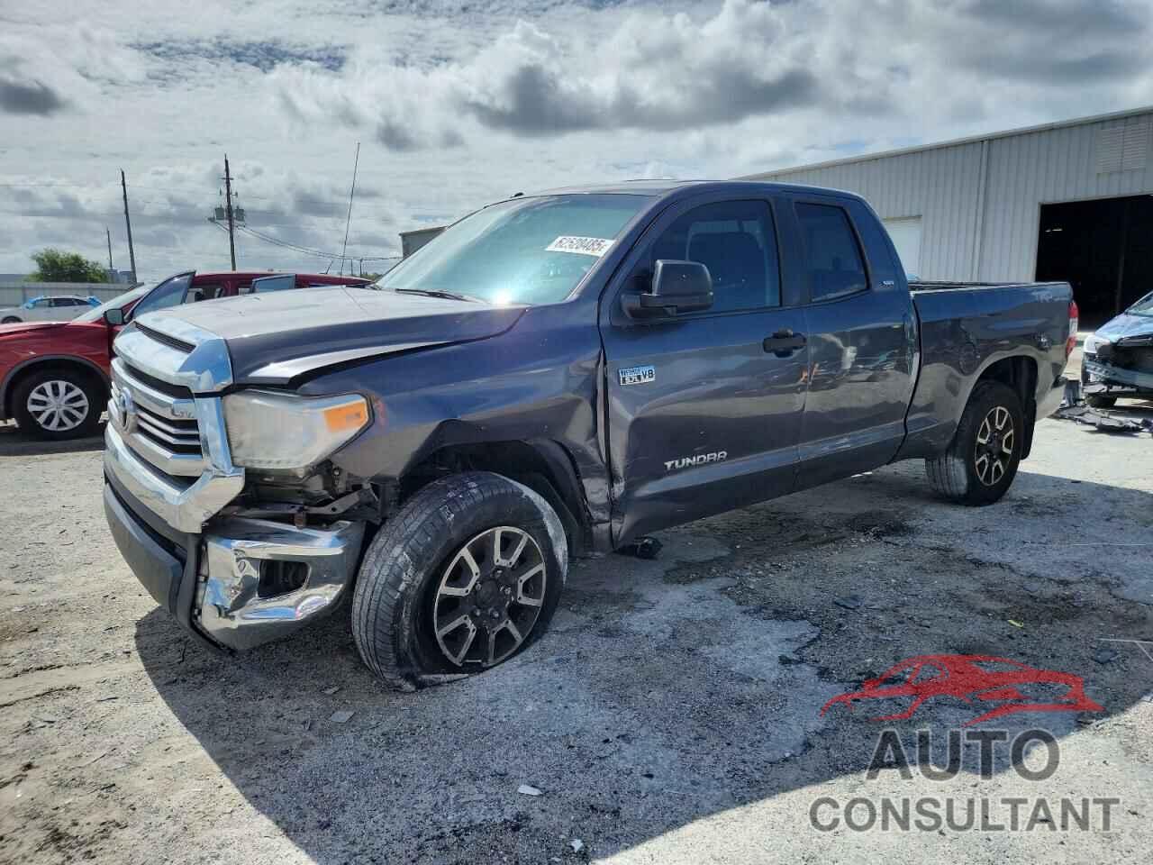 TOYOTA TUNDRA 2017 - 5TFUW5F19HX628817