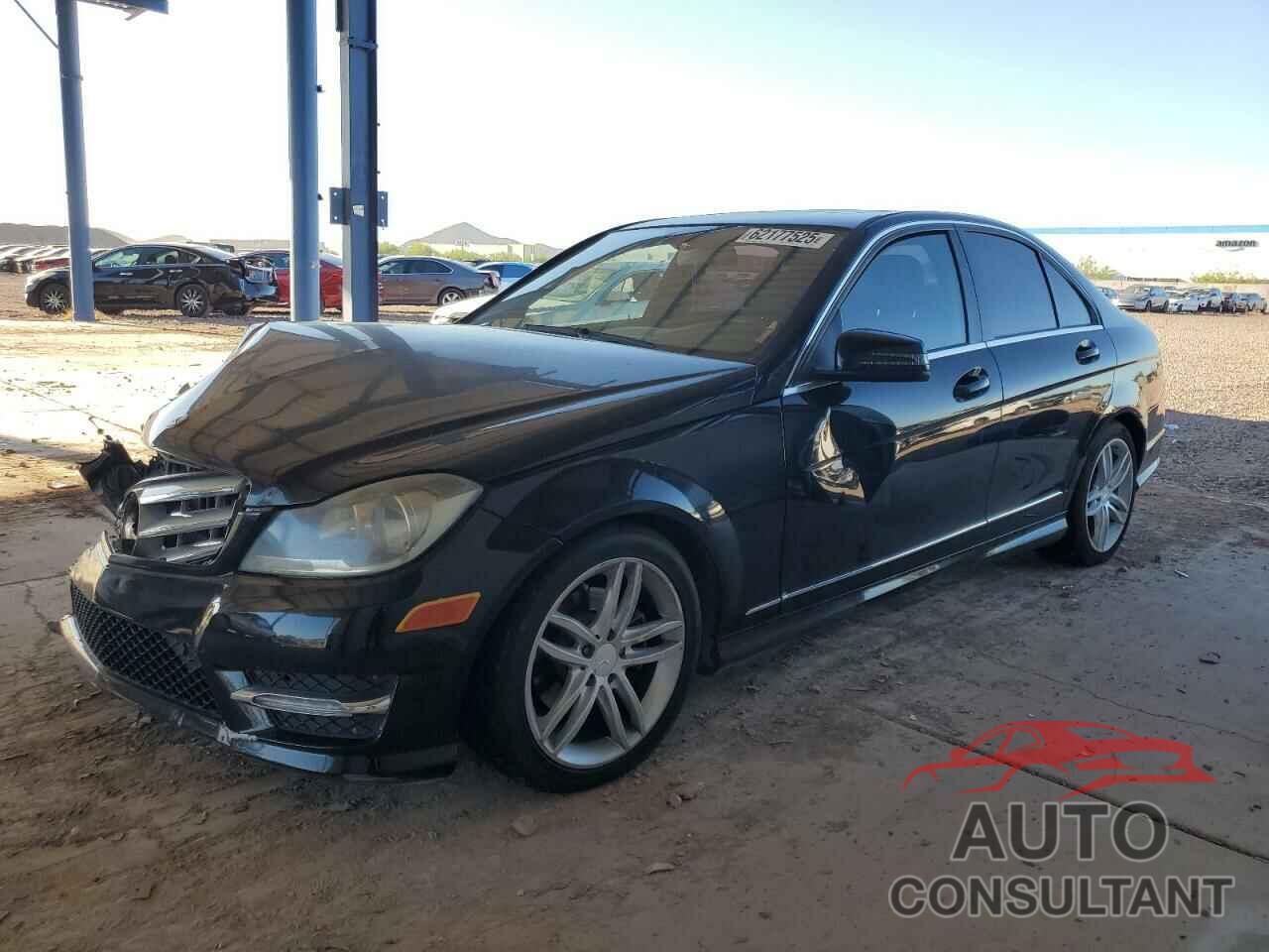 MERCEDES-BENZ C-CLASS 2012 - WDDGF8BB7CR207887
