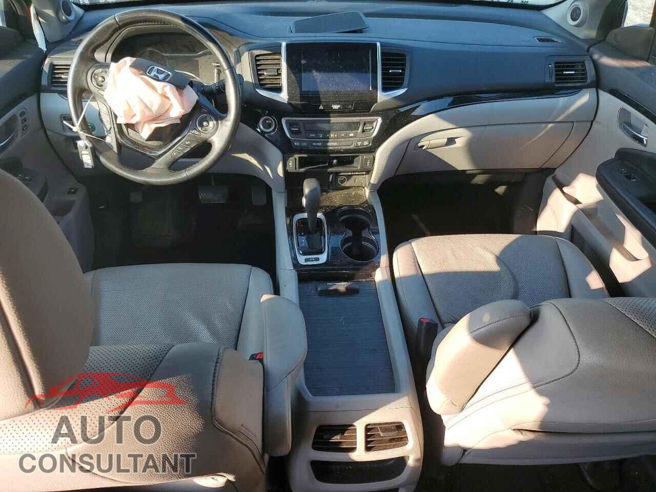 HONDA RIDGELINE 2017 - 5FPYK3F75HB012507