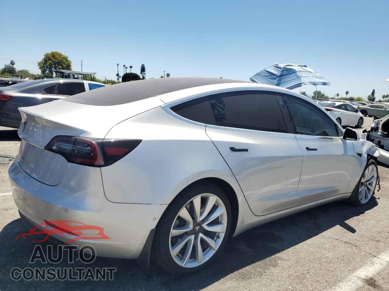 TESLA MODEL 3 2018 - 5YJ3E1EA2JF042615