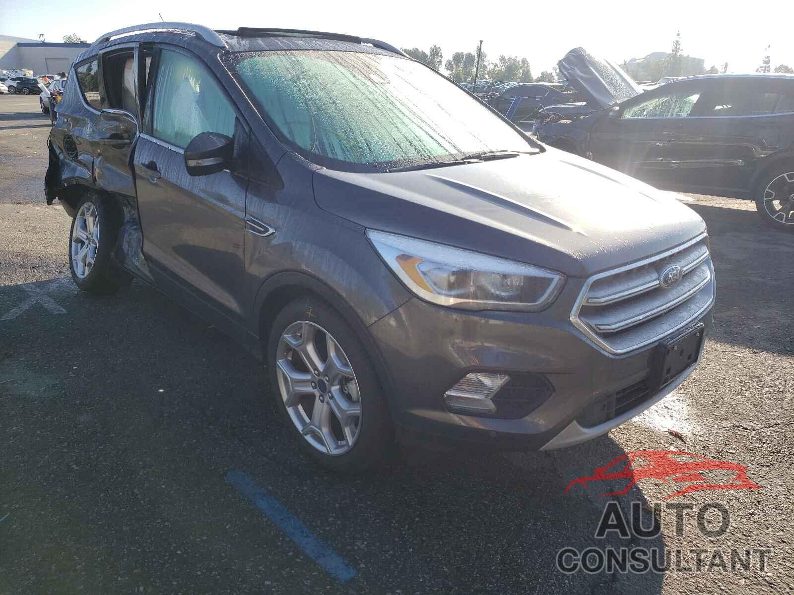 FORD ESCAPE 2017 - 1FMCU0J93HUC51013