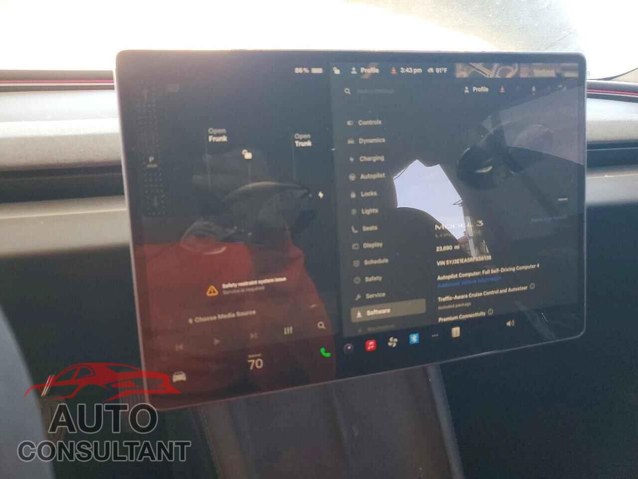 TESLA MODEL 3 2024 - 5YJ3E1EA5RF856138