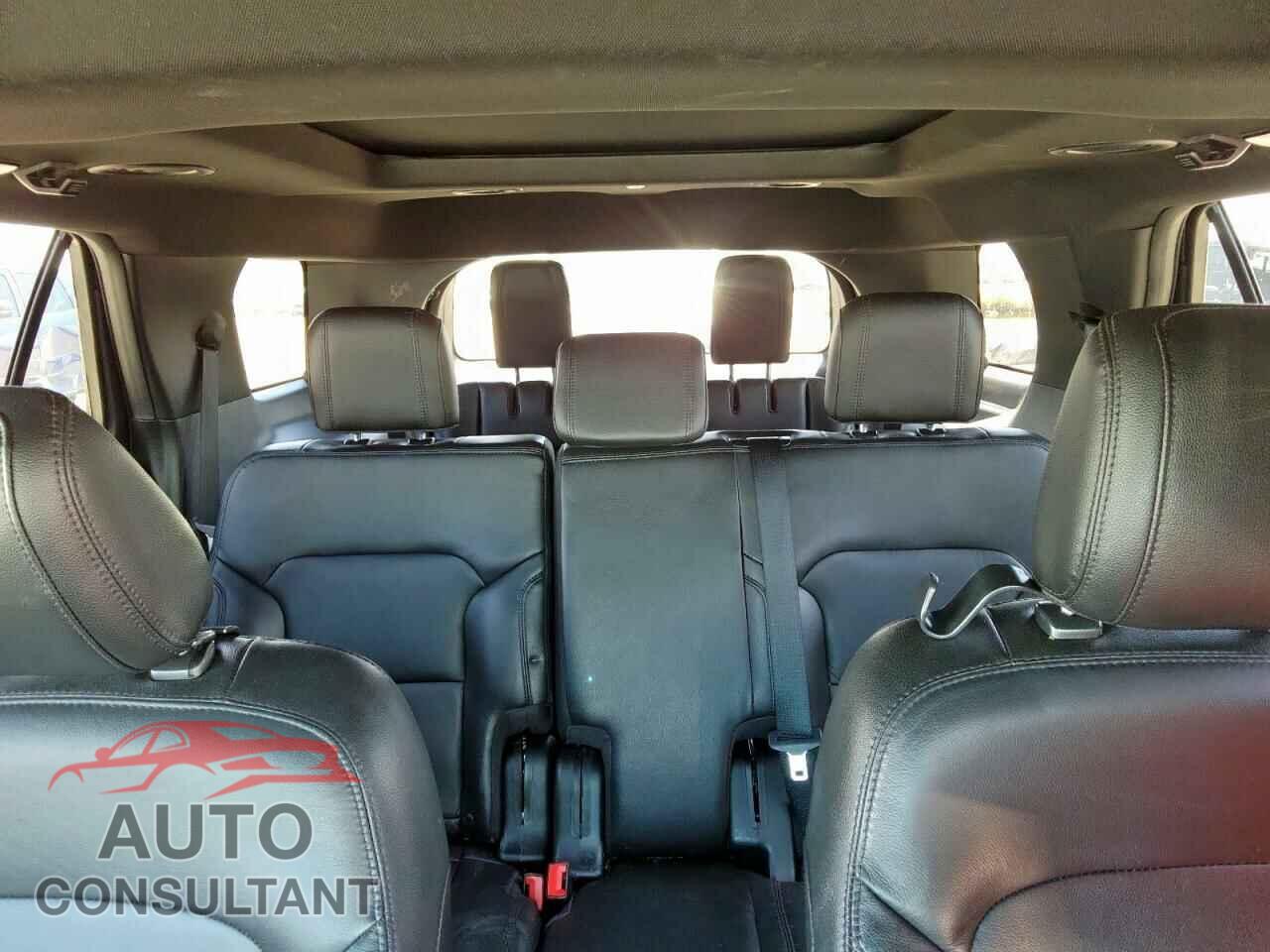 FORD EXPLORER 2018 - 1FM5K7D89JGB17007