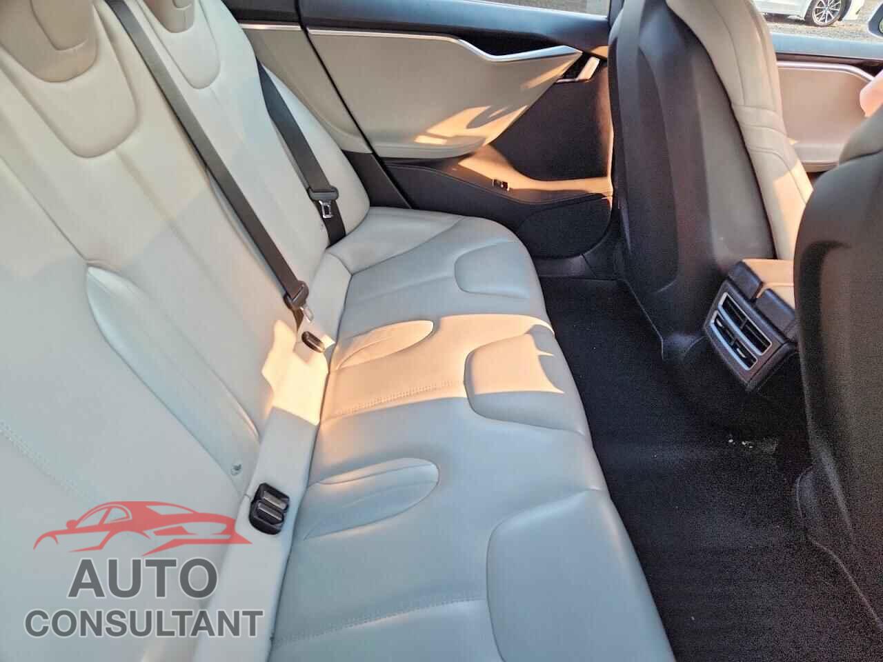 TESLA MODEL S 2016 - 5YJSA1E20GF127946