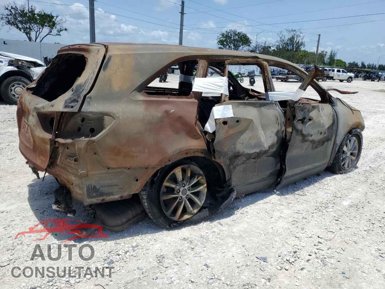 KIA SORENTO 2018 - 5XYPG4A31JG409663