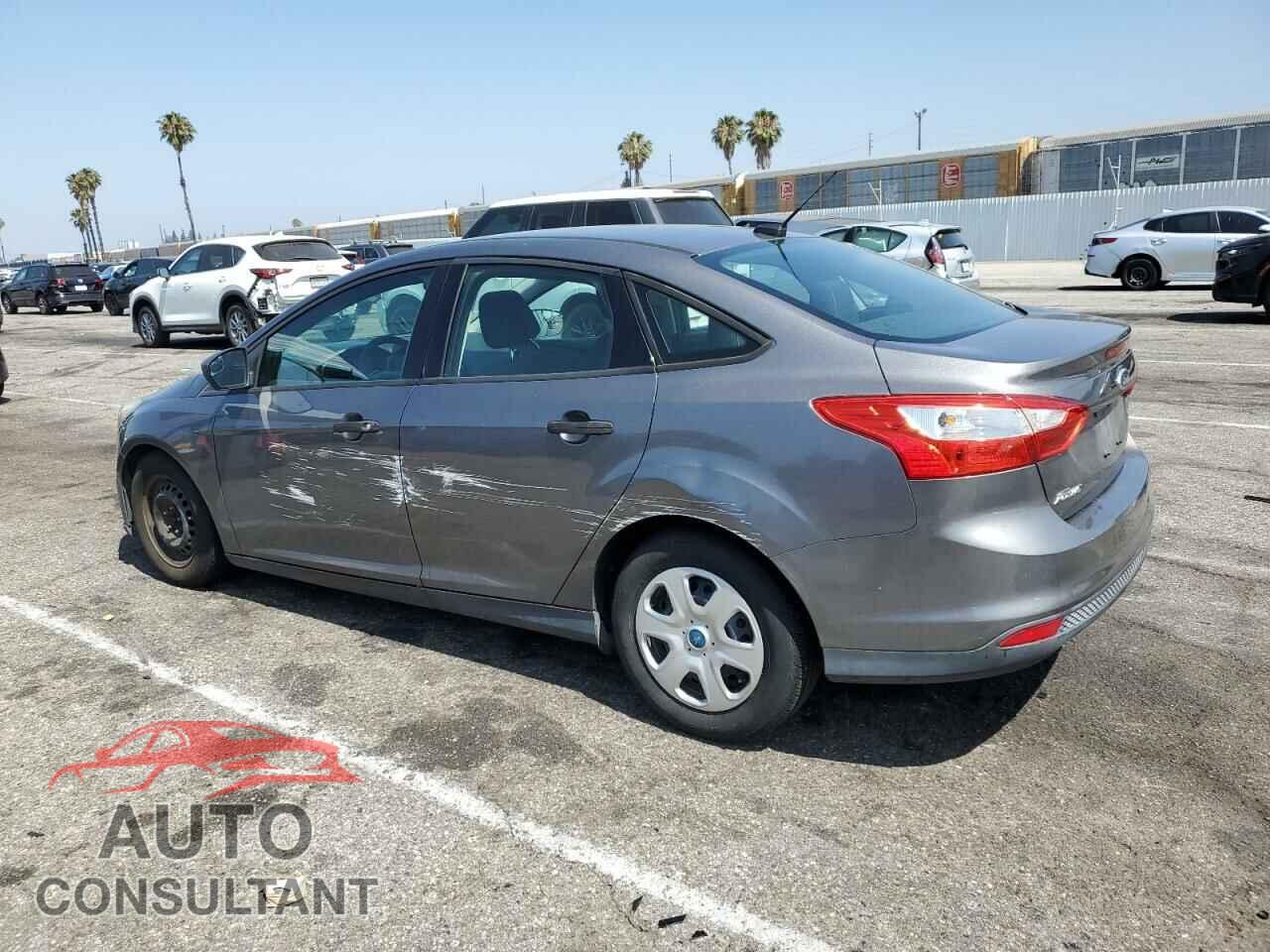 FORD FOCUS 2012 - 1FAHP3E21CL155207