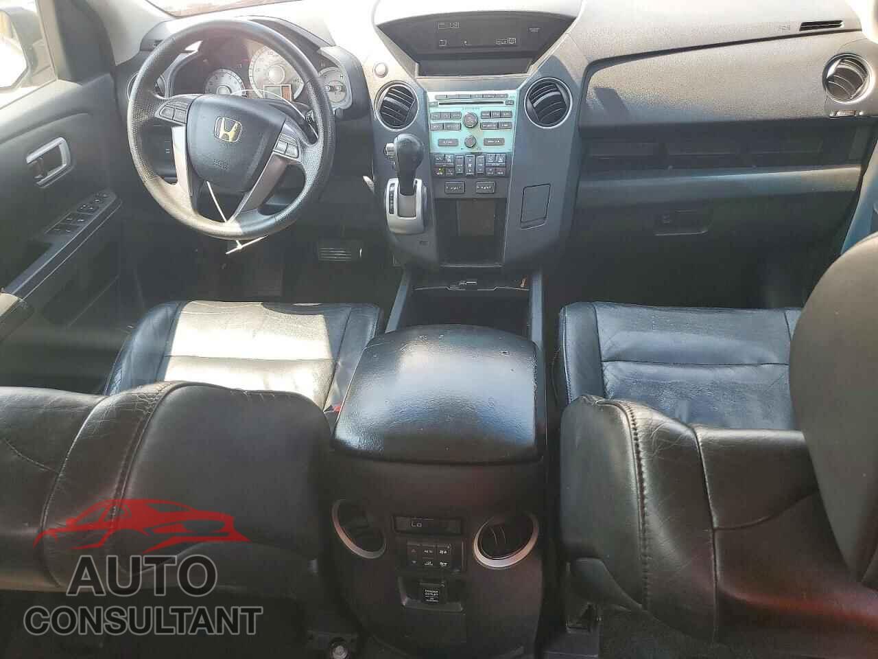 HONDA PILOT 2011 - 5FNYF3H53BB050169