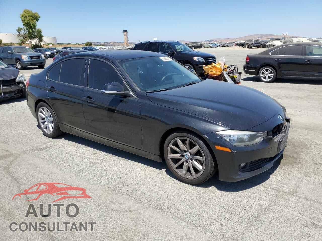 BMW 3 SERIES 2014 - WBA3B1C50EP680174