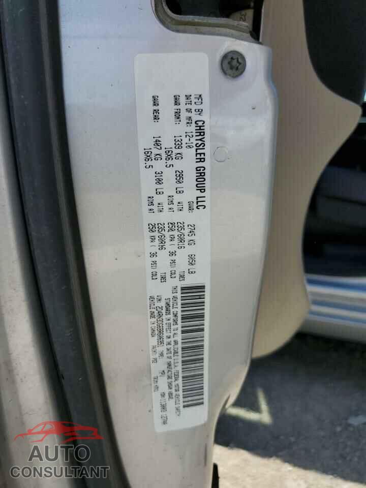 DODGE CARAVAN 2011 - 2D4RN3DG6BR606951
