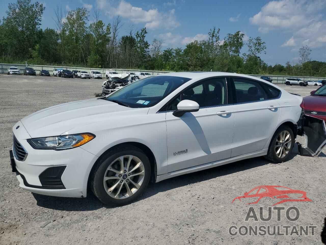 FORD FUSION 2019 - 3FA6P0LU0KR110592