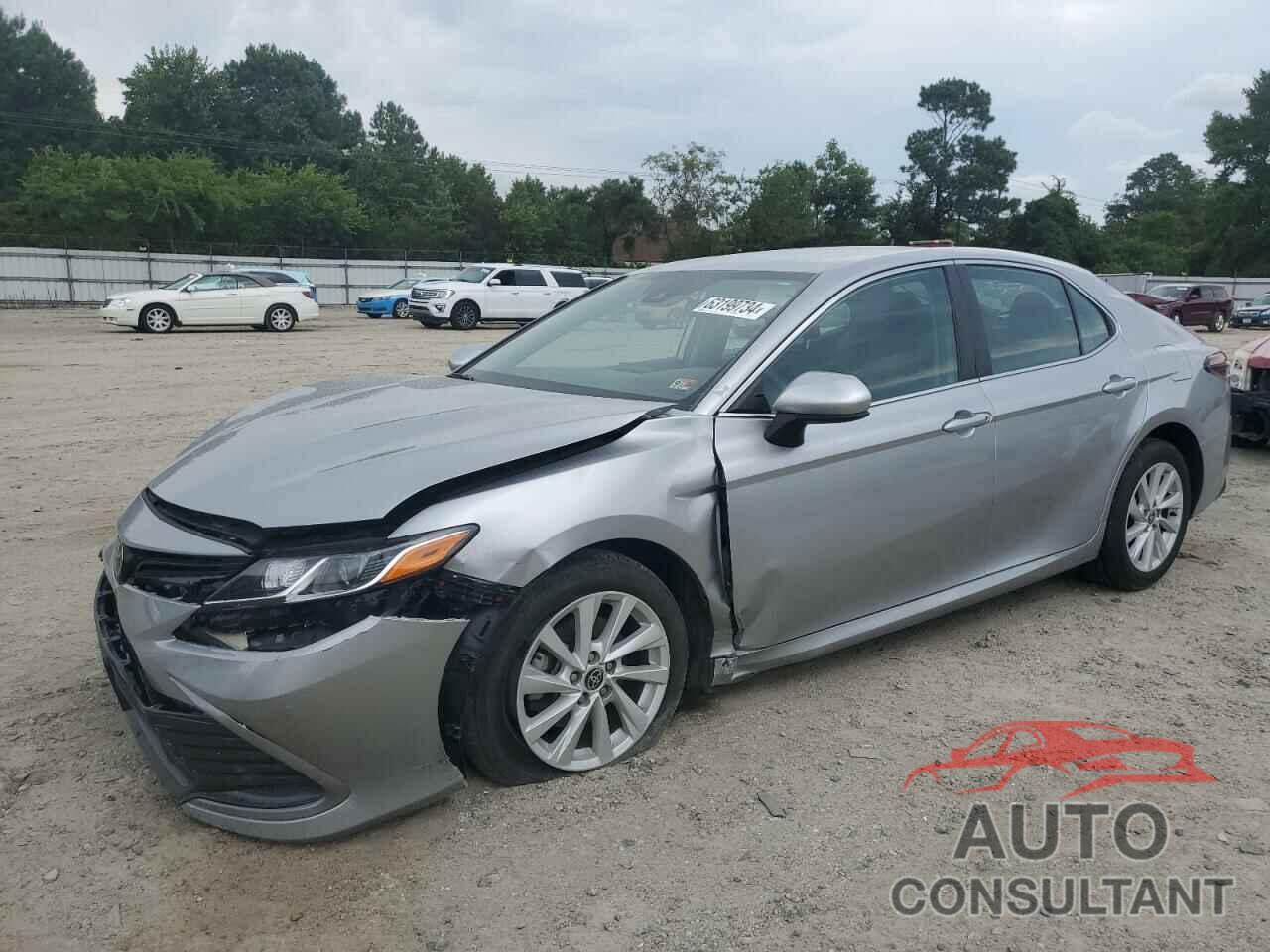 TOYOTA CAMRY 2022 - 4T1C11AK1NU693818